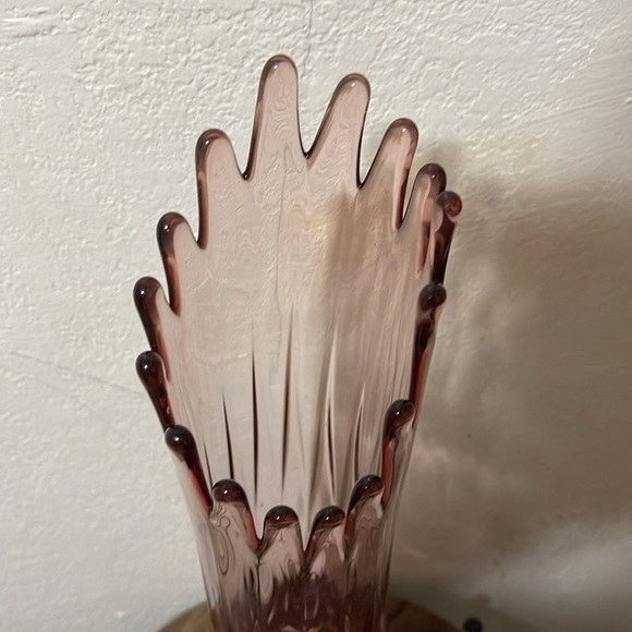 Vintage L.E Smith swung vase - Picture 5 of 7